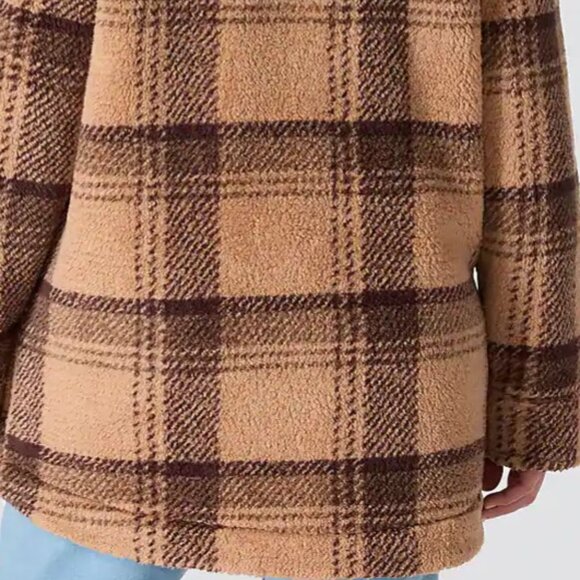 Carhartt Women's Loose Fit Fleece Coat - Picture 4 of 7